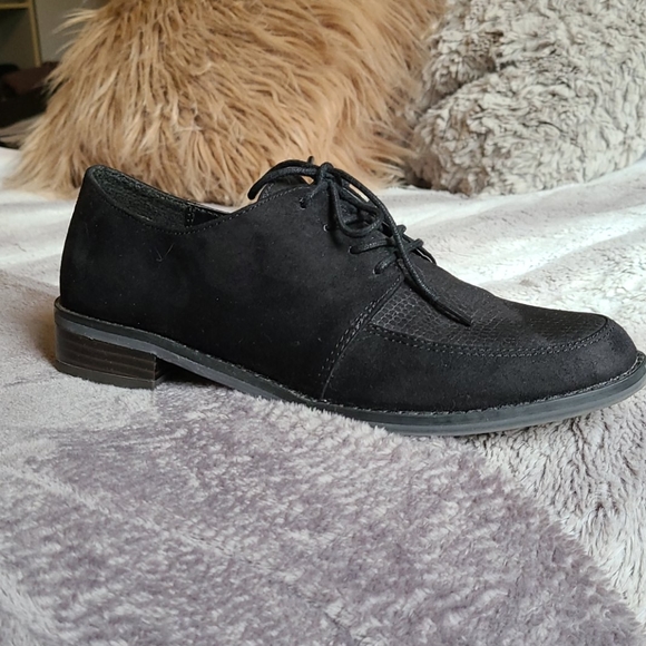 Fergalicious dress shoe - Picture 2 of 4